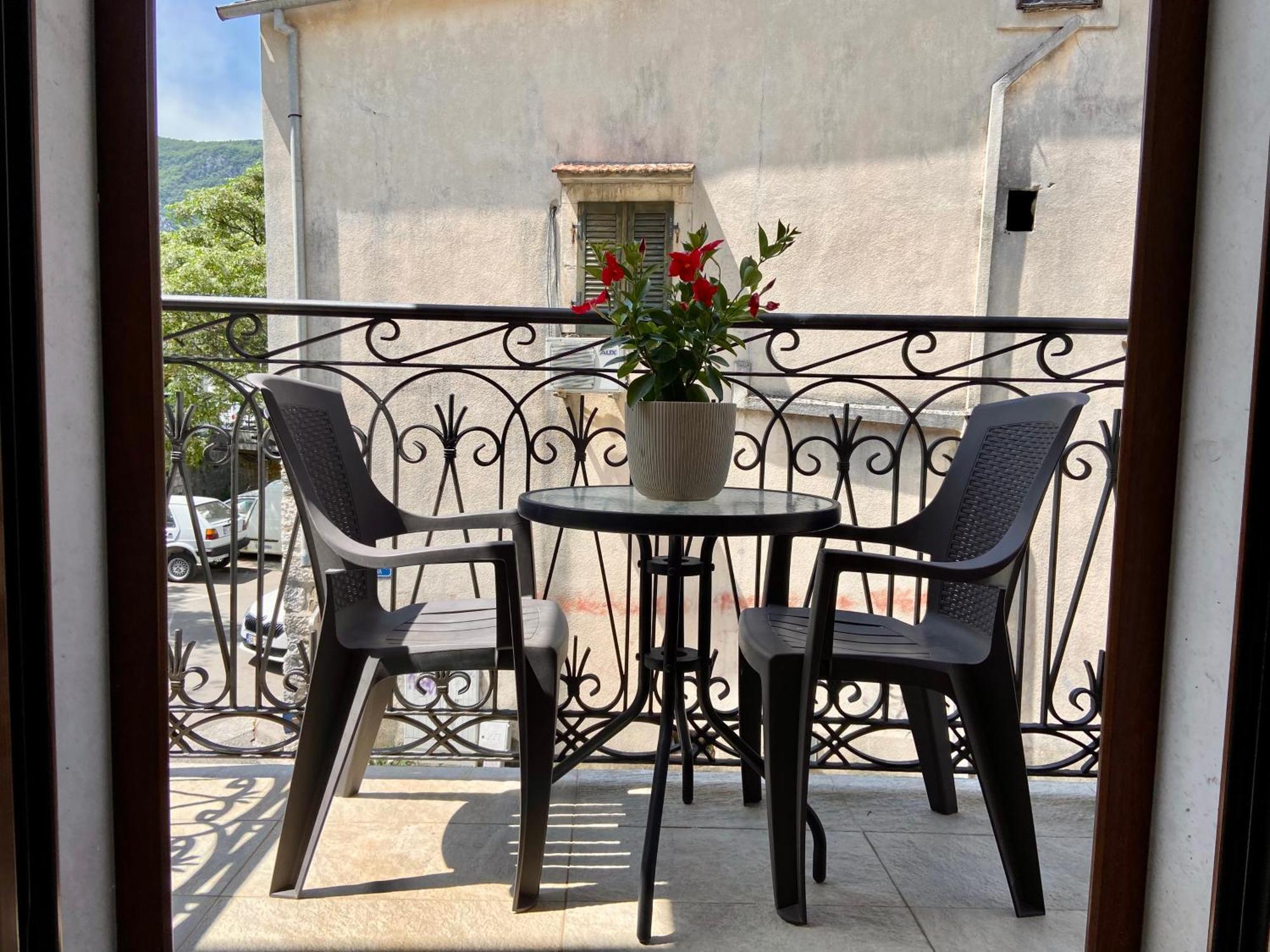 Fiumera Kotor Apartment Extérieur photo